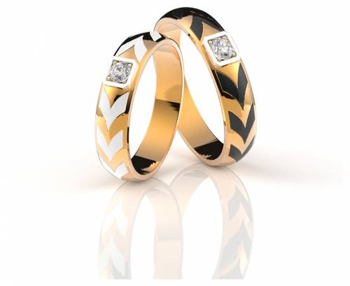 Обручальное кольцо из красного золота с бриллиантом и эмалью 17.0