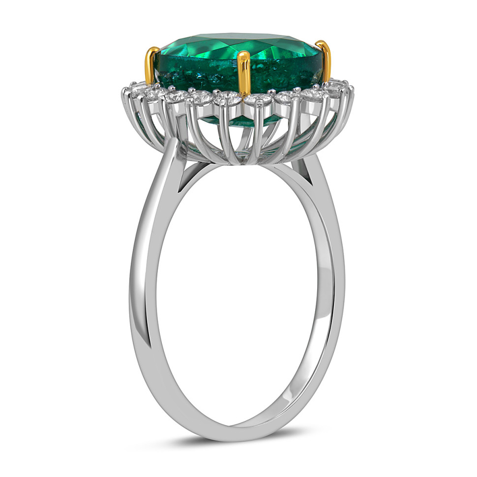 Кольцо из белого золота с бриллиантами и изумрудом (055081)