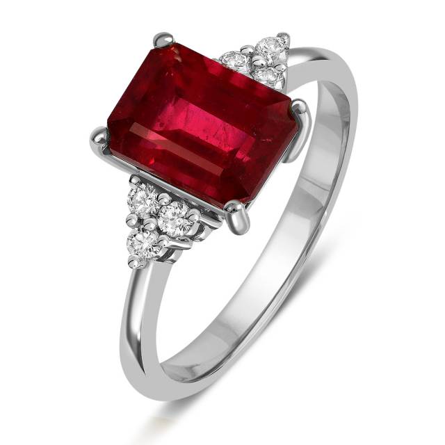 Кольцо из белого золота с бриллиантами и рубином (046919)