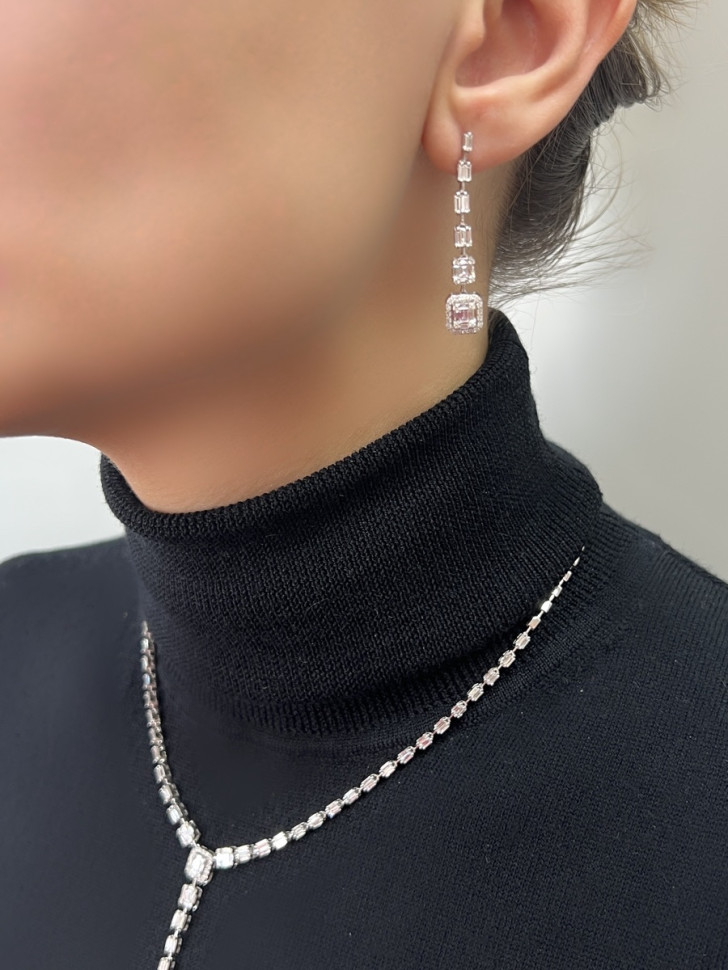 Колье из белого золота с бриллиантами (050741)