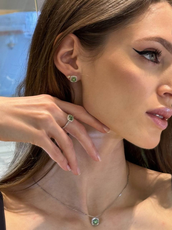 Серьги пусеты из белого золота золота с бриллиантами и турмалинами (057527)