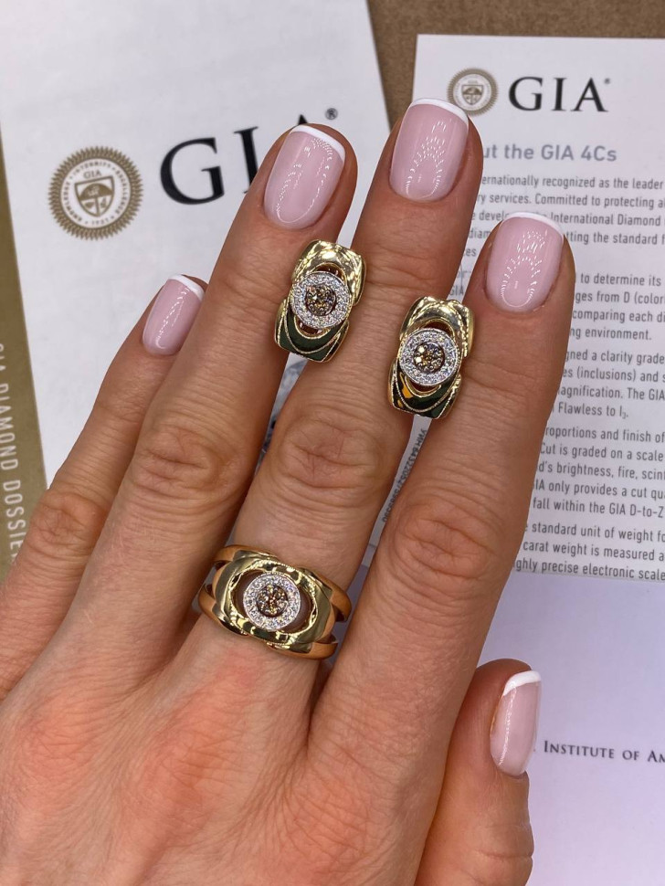 Серьги из жёлтого золота с бриллиантами (057623)