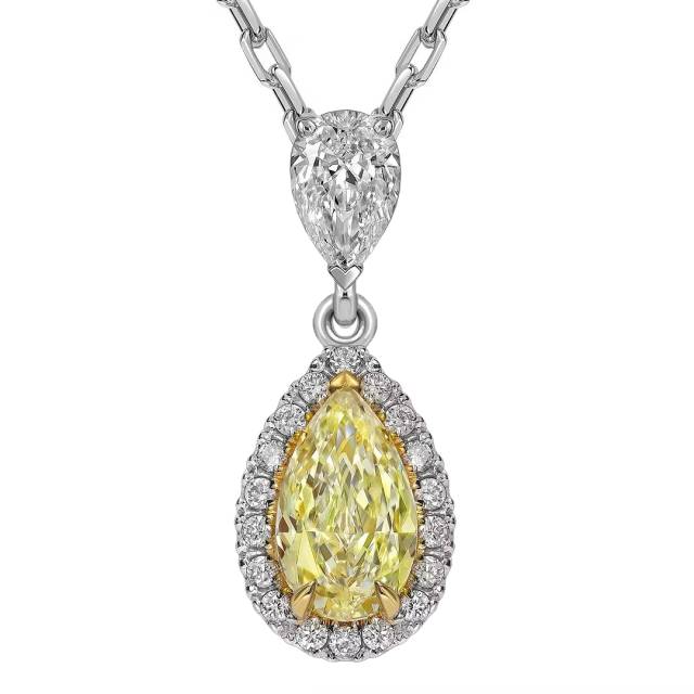 Колье из белого золота с бриллиантами (064197)