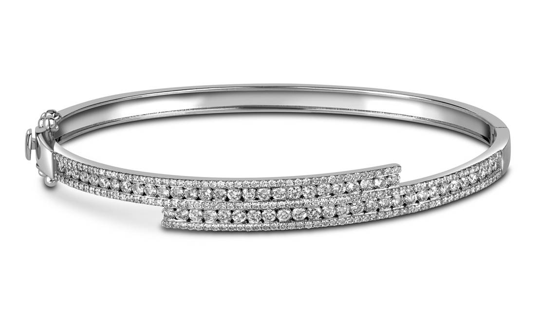 Браслет жёсткий из белого золота с бриллиантами  (060552)