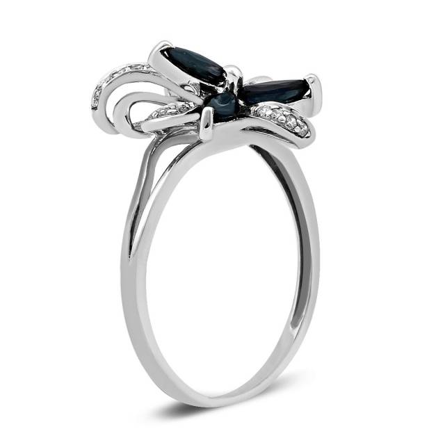 Кольцо из белого золота с бриллиантами и сапфирами (021030)