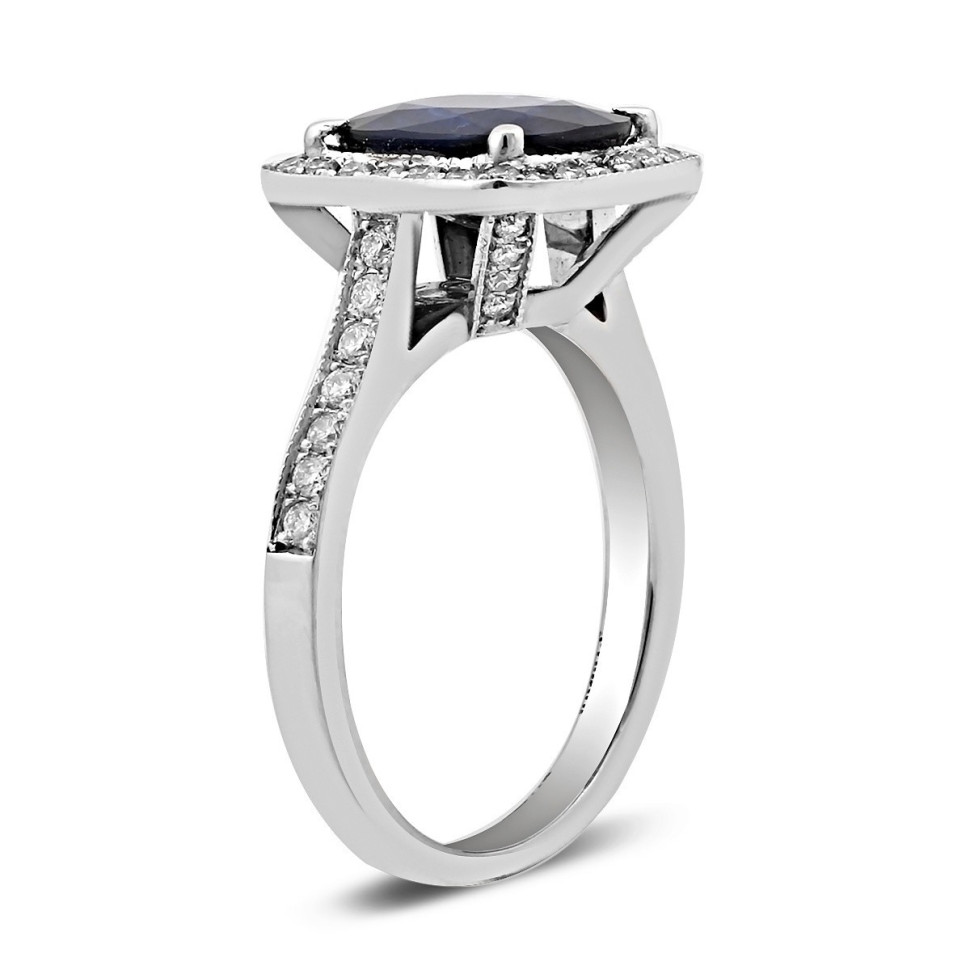 Кольцо из белого золота с бриллиантами и сапфиром (017958)