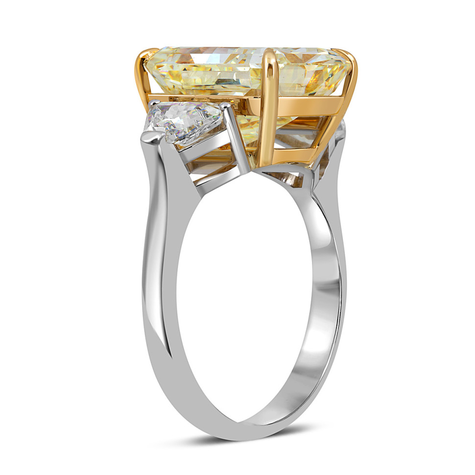 Помолвочное кольцо из белого золота с бриллиантами (052870)