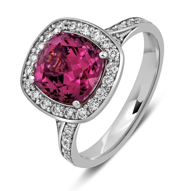 Кольцо из белого золота с бриллиантами и шпинелью (051715)