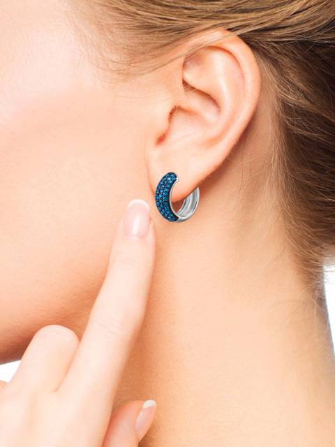 Серьги конго из белого золота с голубыми бриллиантами (058475)