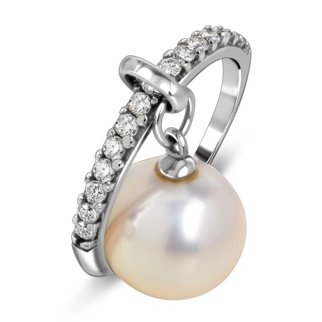 Кольцо из белого золота с фианитами и жемчугом (057890)