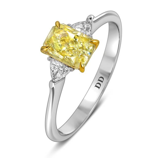 Помолвочное кольцо из белого золота с бриллиантами (062763)