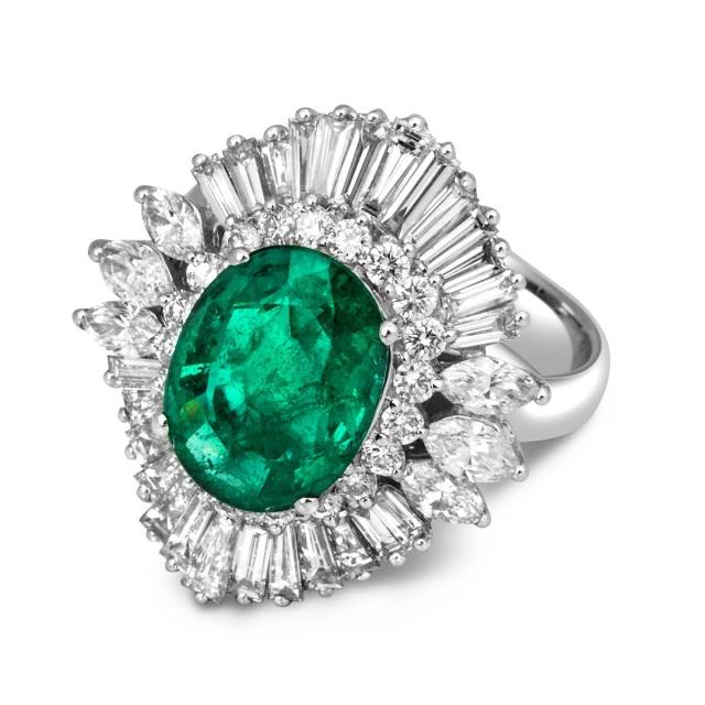 Кольцо с бриллиантами и изумрудом из белого золота (013273)