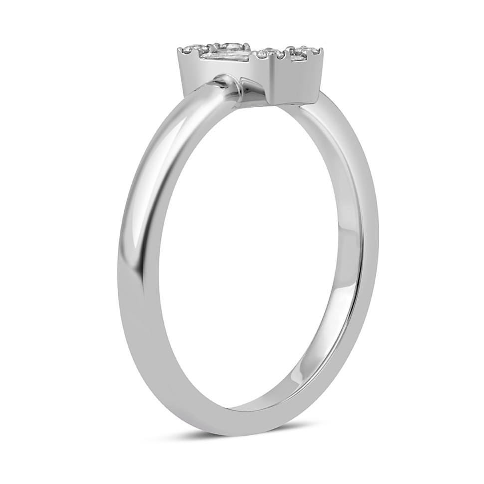 Кольцо из белого золота с бриллиантами 