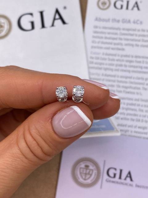 Серьги пусеты из белого золота с бриллиантами (042710)