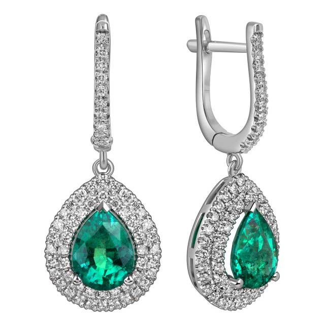 Серьги из белого золота с бриллиантами и изумрудами (060551)