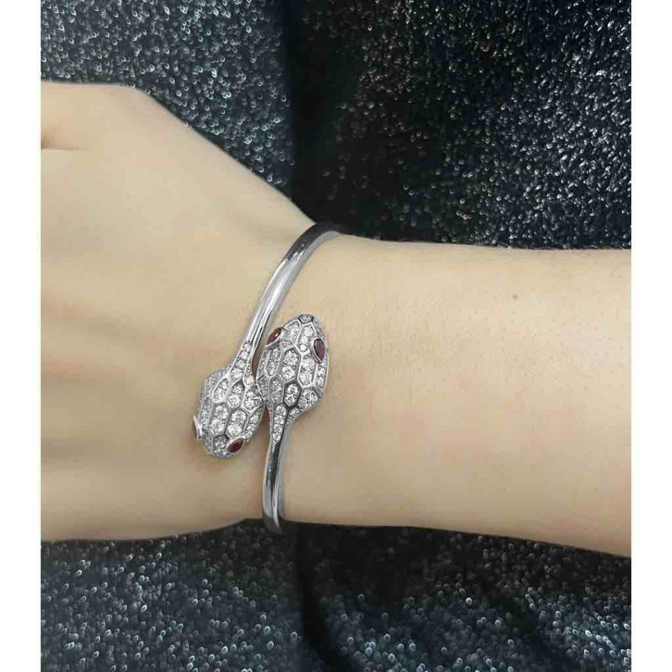 Браслет из белого золота с бриллиантами и рубинами (052319)