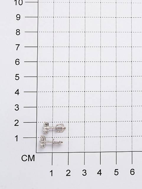 Серьги пусеты из белого золота с бриллиантами (035280)