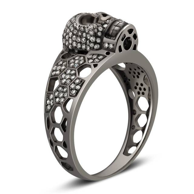 Кольцо из чернёного золота с бриллиантами (011457)