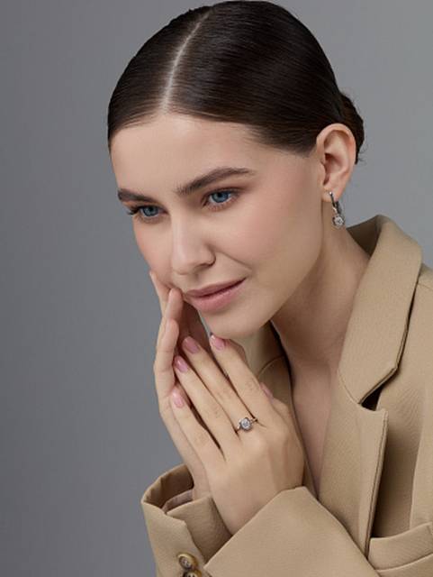 Серьги из белого золота с бриллиантами (059478)