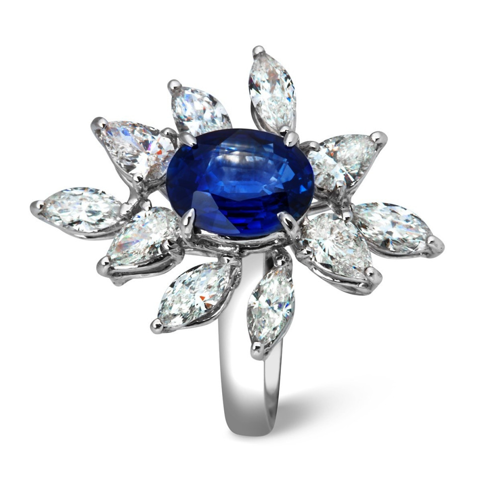 Кольцо из белого золота с бриллиантами и сапфиром (009389)