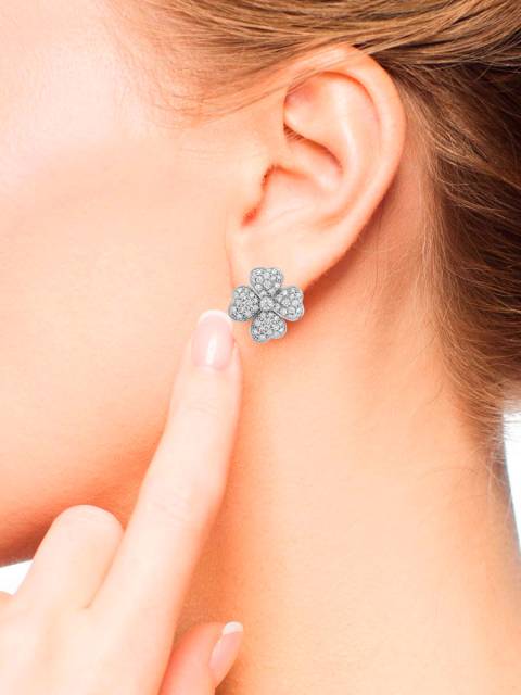 Серьги из белого золота с бриллиантами (046913)