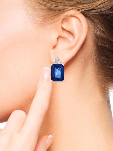 Серьги из белого золота с бриллиантами и сапфирами (052740)