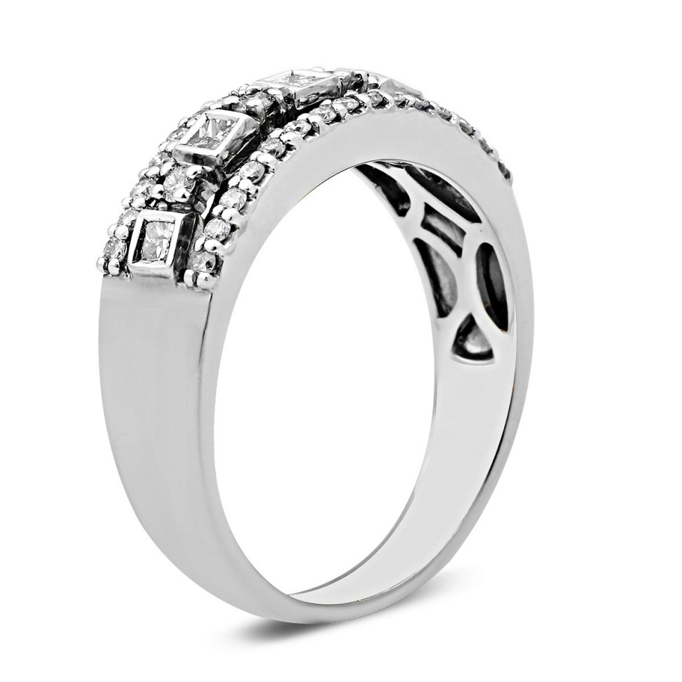 Кольцо из белого золота с бриллиантами (024248)