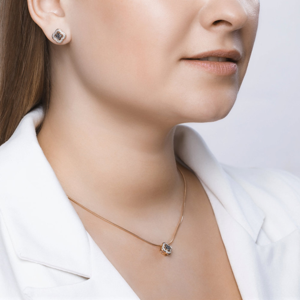 Серьги пусеты из красного золота с бриллиантами (046495)