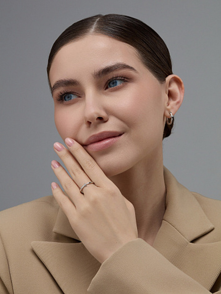 Серьги из белого золота с бриллиантами (059476)