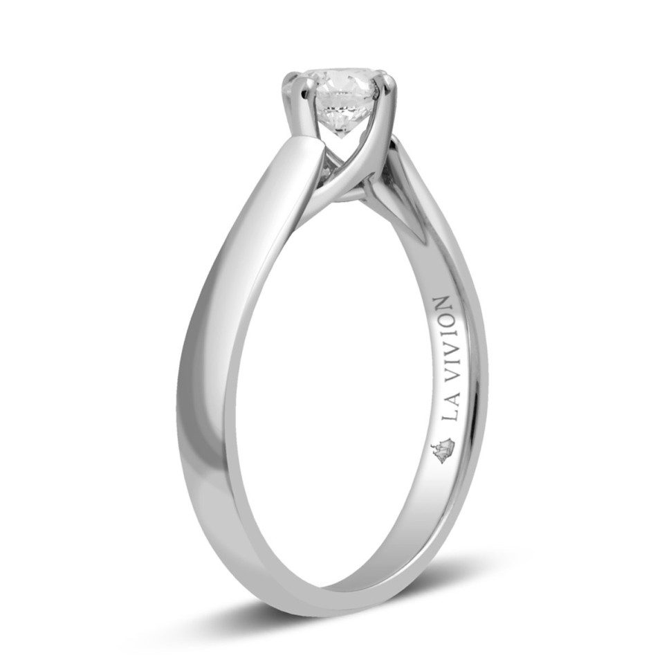 Помолвочное  кольцо из белого золота с бриллиантом (042630)