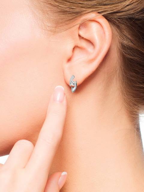 Серьги из белого золота с бриллиантами (001074)