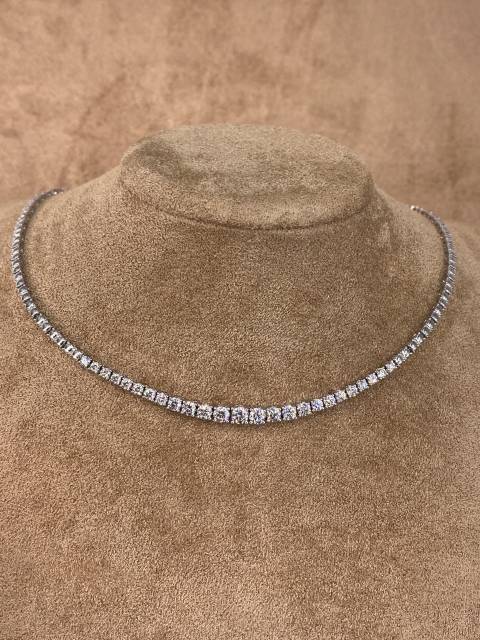 Колье из белого золота с бриллиантами (051929)