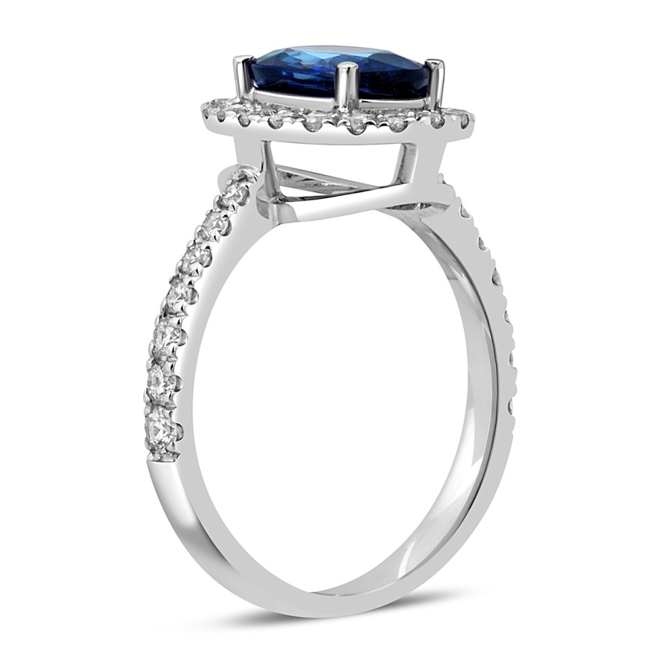 Кольцо из белого золота с бриллиантами и сапфиром (049384)