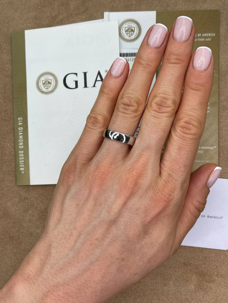 Обручальное кольцо из белого золота с комфортной посадкой (050832)