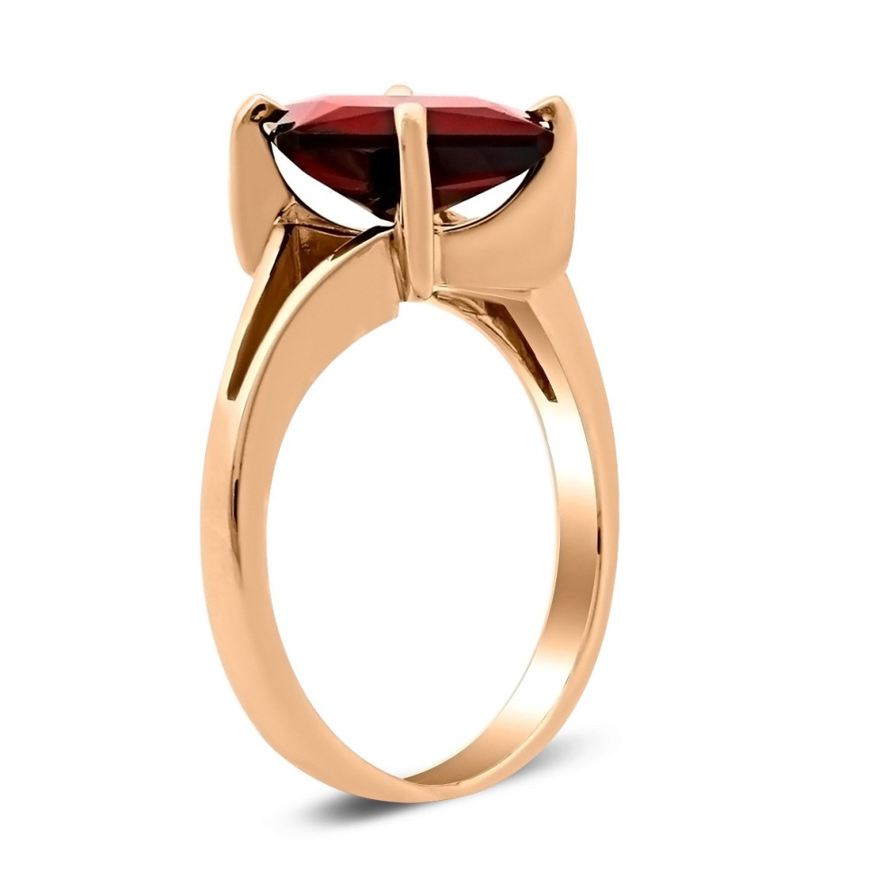Кольцо из красного золота с гранатом (028562)