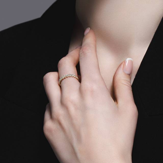 Кольцо из жёлтого золота с бриллиантами (047116)