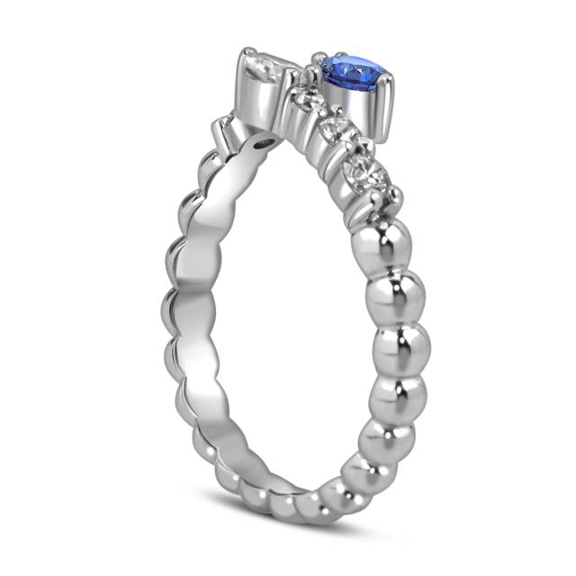 Кольцо из белого золота с бриллиантами и голубым сапфиром (059166)