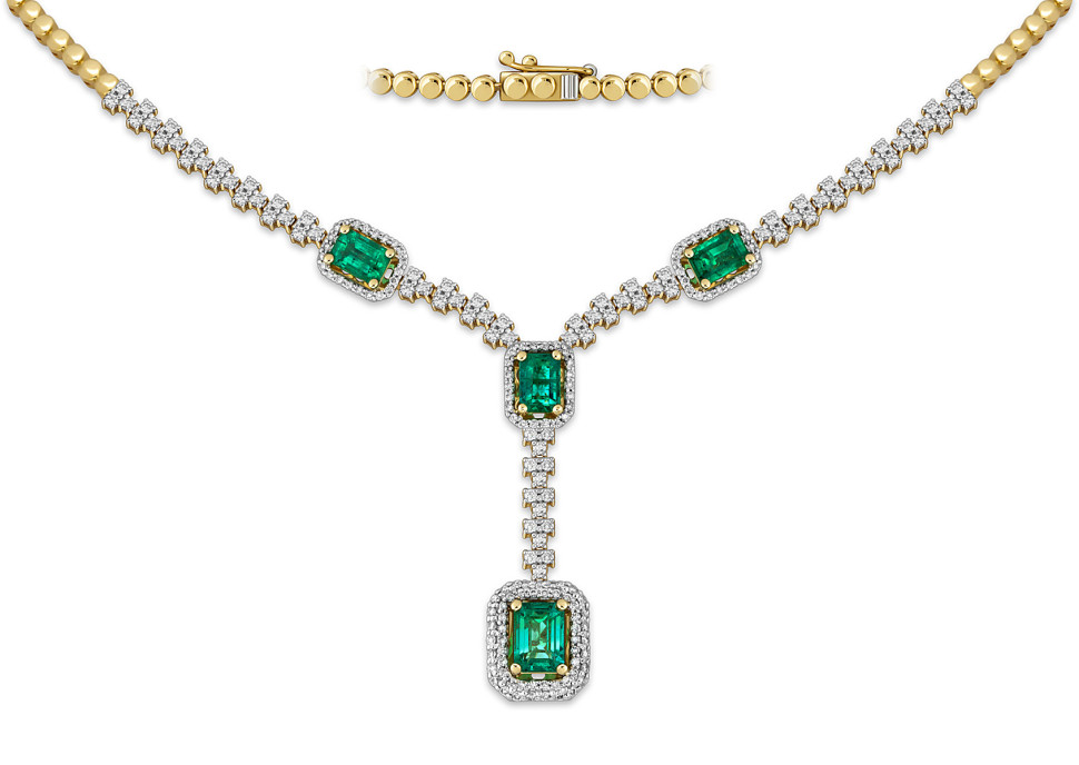 Колье из жёлтого золота с бриллиантами и изумрудами (051822)