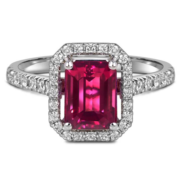 Кольцо из белого золота с бриллиантами и рубином (060316)