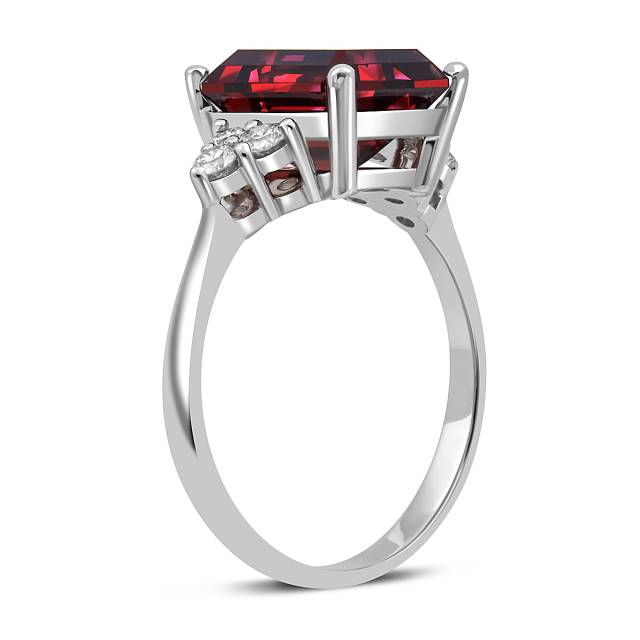 Кольцо из белого золота с бриллиантами и гранатом (052554)