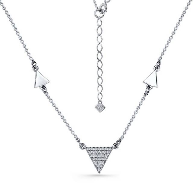 Колье из белого золота с бриллиантами (060737)