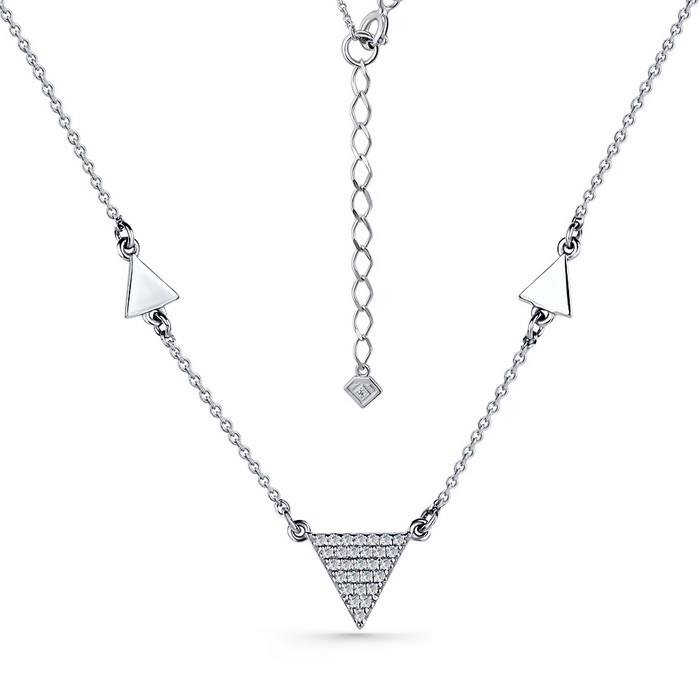 Колье из белого золота с бриллиантами (060737)