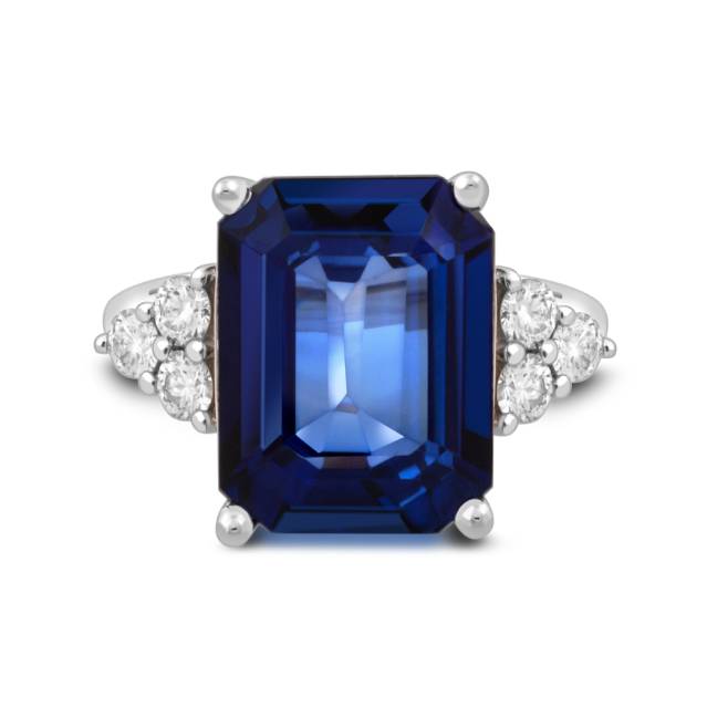 Кольцо из белого золота с бриллиантами и сапфиром (052739)