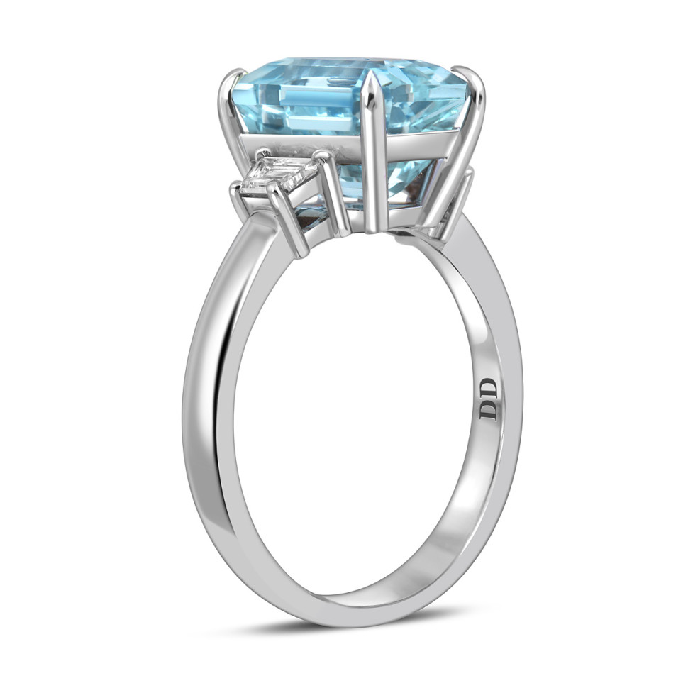 Кольцо из белого золота с бриллиантами и аквамарином (062996)