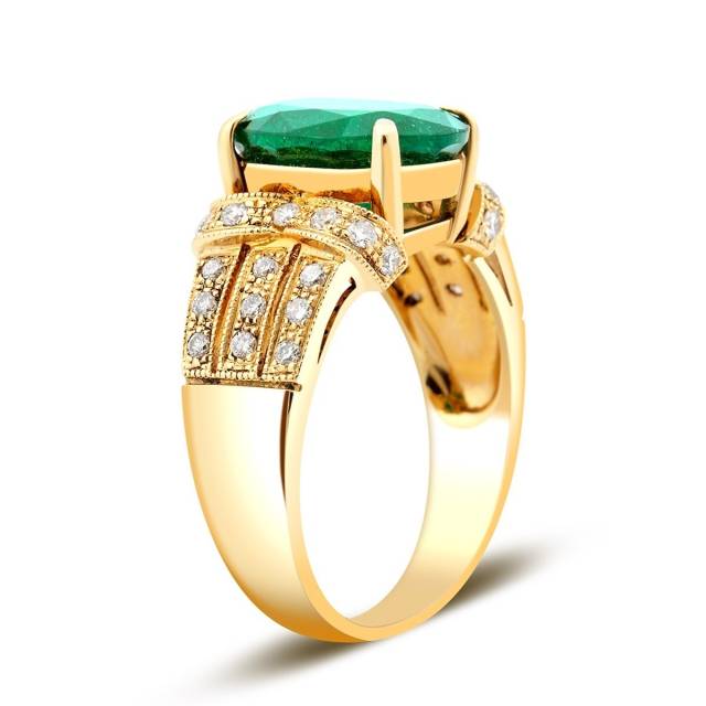 Кольцо из жёлтого золота с бриллиантами и изумрудом (017610)