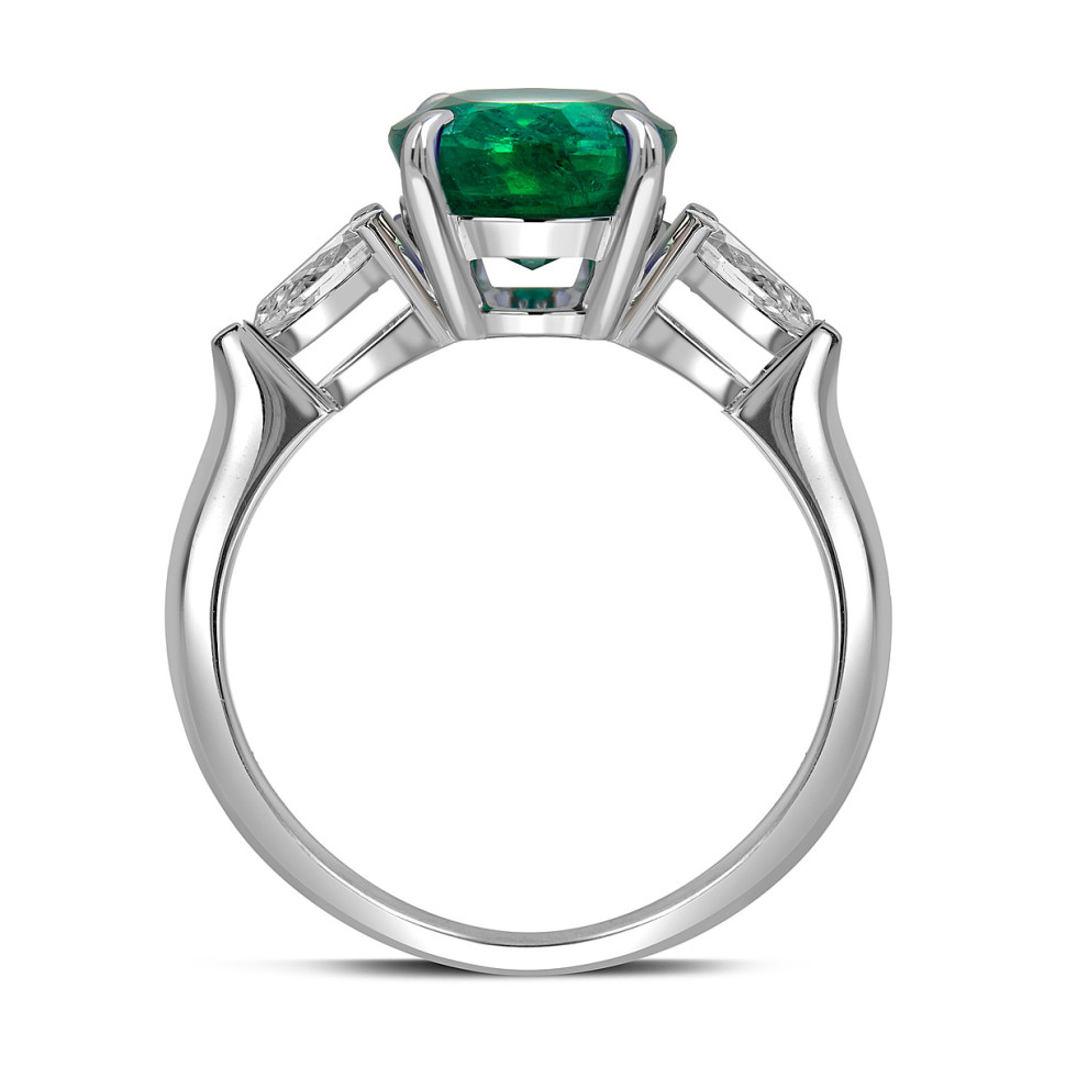 Кольцо из белого золота с бриллиантами и изумрудом (063506)