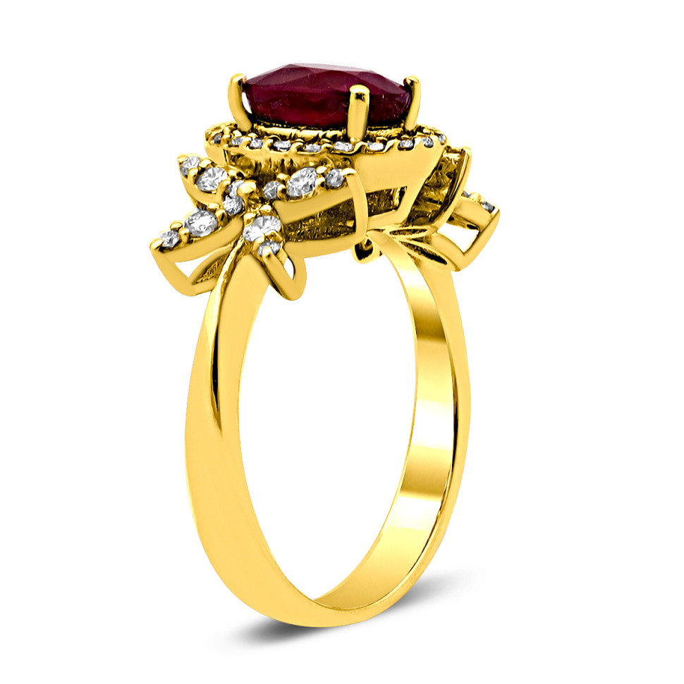 Кольцо из жёлтого золота с бриллиантами и рубином (027587)