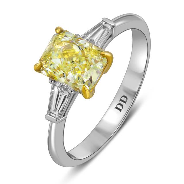 Помолвочное кольцо из белого золота с бриллиантами (063057)