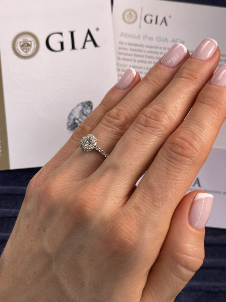 Кольцо из белого золота с бриллиантами (053734)