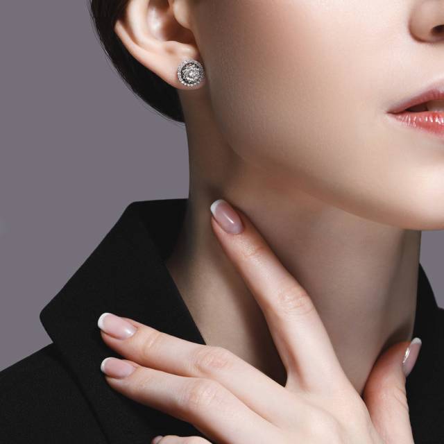 Серьги пусеты-трансформер из белого золота с бриллиантами (046769)